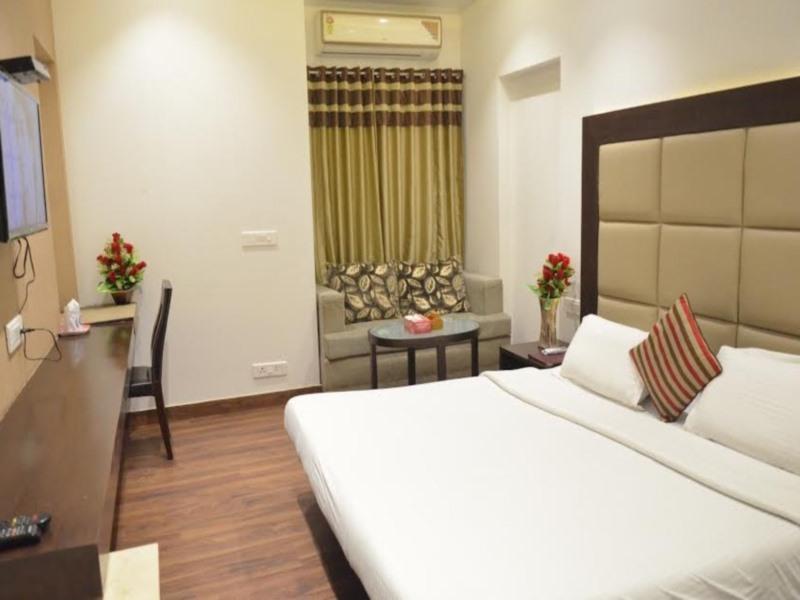 Hotel Vipul Grand Gurgaon Zewnętrze zdjęcie