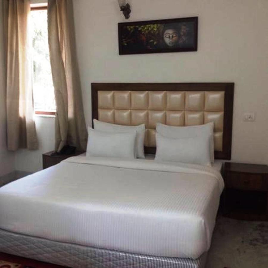Hotel Vipul Grand Gurgaon Zewnętrze zdjęcie