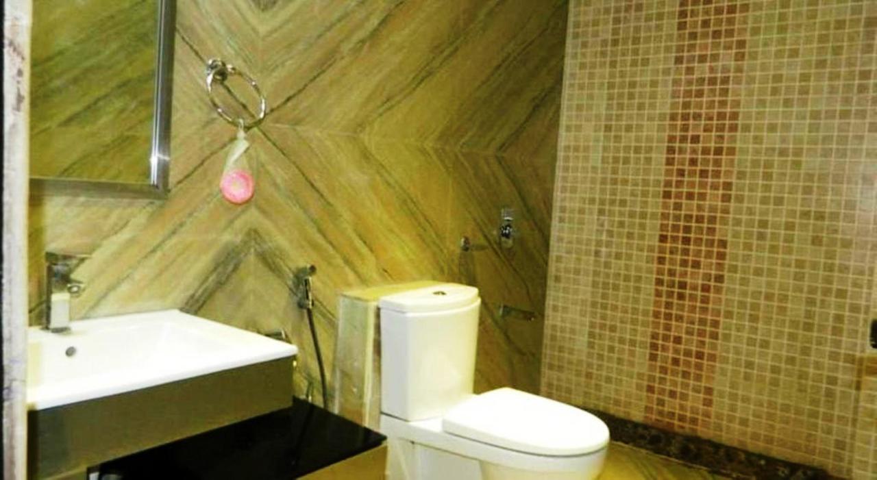 Hotel Vipul Grand Gurgaon Zewnętrze zdjęcie