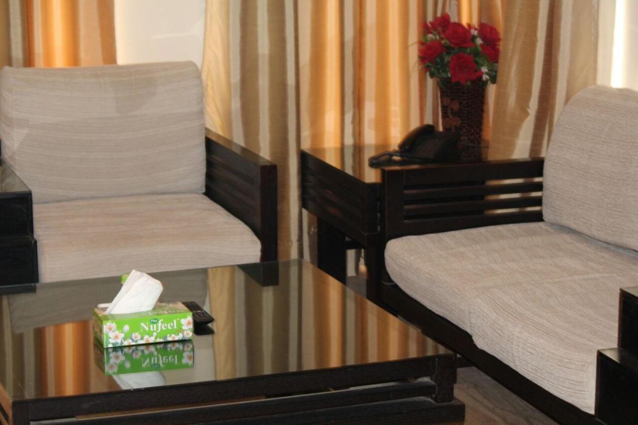 Hotel Vipul Grand Gurgaon Zewnętrze zdjęcie